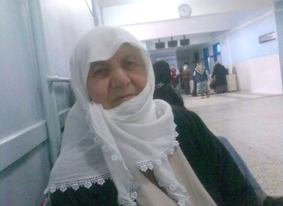 Kafiye Aksoy vefat etti Merhumenin cenazesi bugün ikindi namazından sonra Kargı Köyünde defnedilecektir.