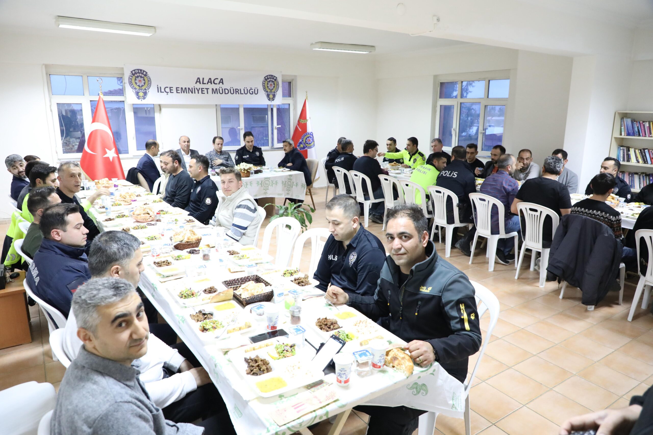 Alaca İlçe Emniyet Müdürlüğü Tarafından İftar Düzenlendi