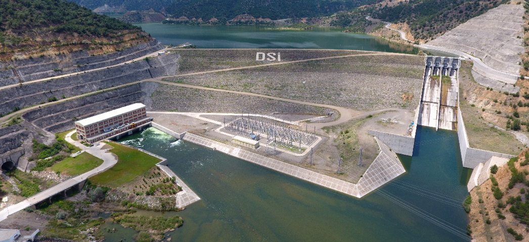 DSİ; “Çorum’un sulama projeleri dikkat çekiyor” Devlet Su İşleri Genel Müdürlüğü (DSİ), Çorum’da sulamanın önemli olduğunu