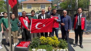 20 yıldır Şehitler anısına bisikletle yolculuk yapan Orhan Kotluk, Şehit