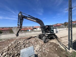 Sungurlu'da yol yapım, bakım ve onarım çalışması