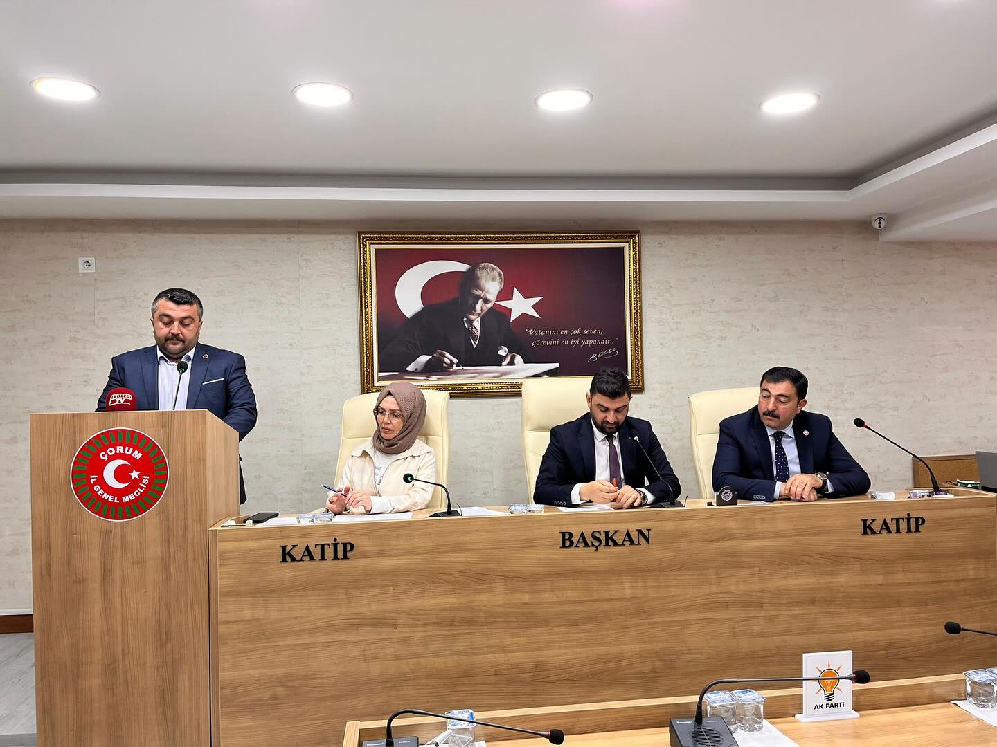 AK Partili Şişli, CHP’li Tahtasız’a öneride bulundu ; “Elini taşın üstüne değil Cumhur İttifakı Milletvekilleri gibi elini taşın altına koysun” AK Partili Şişli’den CHP’li Tahtasız’a öneri; “Elini taşın üstüne değil
