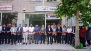 Osmancık Halk Eğitim Merkezi Müdürlüğü bir yıl süren çalışmalarını düzenlediği