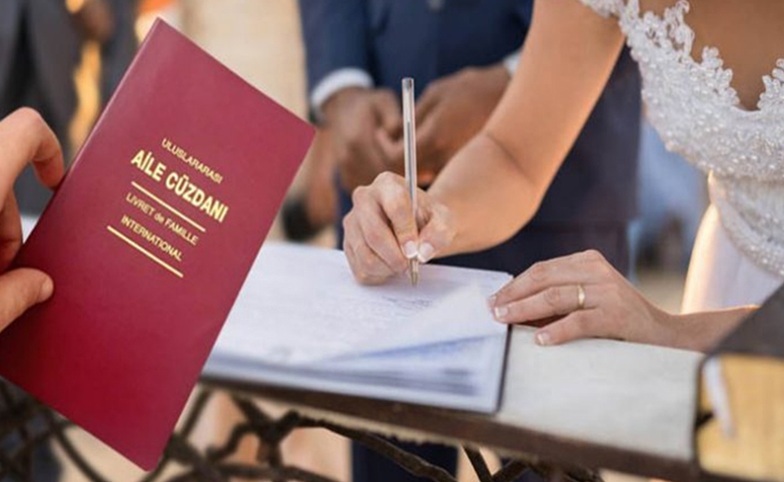 Çorum’da Aile ve Gençlik Fonu’ndan yeni evlenecek gençlere destek Çorum’da Aile ve Gençlik Fonundan yeni evlenecek gençlere indirim kampanyası