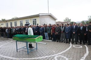 Mersin’de serinlemek için girdiği denizde boğularak hayatını kaybeden lise öğrencisi,