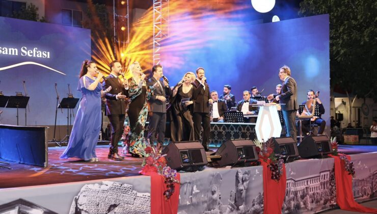 TRT Klasiği “Akşam Sefası” Çorum’da canlı yayınlandı