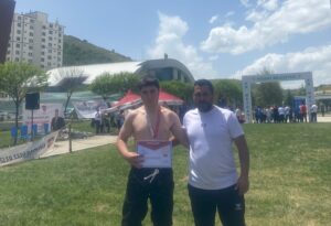 Yozgat’ta yapılan Okul Sporları Yıldızlar Karakucak Türkiye Şampiyonasında Veysi Yaman