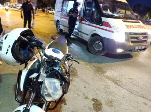 Çorum'un Osmancık ilçesinde otomobil ile motosikletin çarpışması sonucu meydana gelen