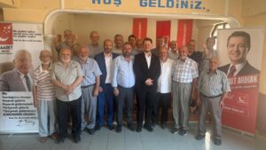 Saadet Partisi’nin Osmancık 8. Olağan İlçe Kongresi’nde Mustafa Temizkan, ilçe