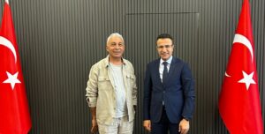 Ayhan Akpay, görev süresi boyunca mütevazi yaşam tarzı ve insani