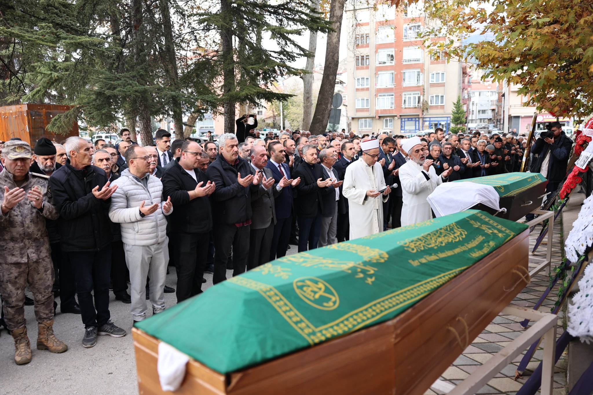 Sanayi ve Teknoloji Bakan Yardımcısı Zekeriya Coştu, annesi Bedriye Coştu’nun