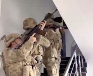 Çorum'da jandarma ekipleri, uyuşturucu ticaretine karşı yürüttükleri başarılı operasyonlarla dikkat