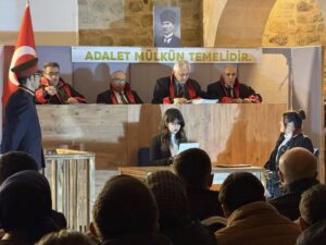 “Reis Bey” 39 Yıl Sonra Yeniden Sahnelendi