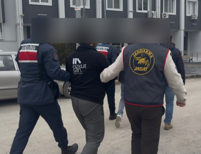 Boş evlere dadanan hırsızlara JASAT’tan operasyon: 2 tutuklama