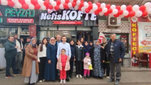 Davetliler, Metehan Al'a yeni yerinde başarılar dileyerek iyi dileklerini iletti.