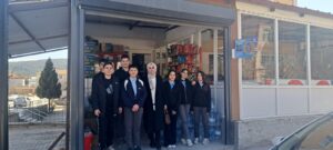 Öğrencilerin Örnek Davranışı Veresiye Borcunu Kapattılar