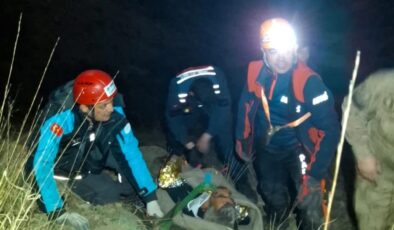 Çorum’da mantar toplarken uçurumdan düşen vatandaş kurtarıldı