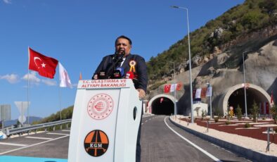 Oğuzhan Kaya: “Biz laf değil, eser siyaseti yapıyoruz”