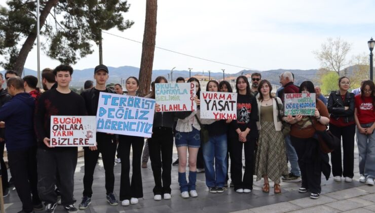 Osmancık’ta Okul Saldırılarına Tepki: Gıyabi Cenaze Namazı Kılındı, Güvenlik Çağrısı Yapıldı