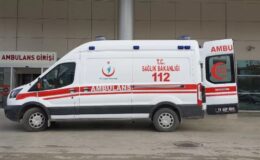 Traktör şarampole devrildi: 1 yaralı