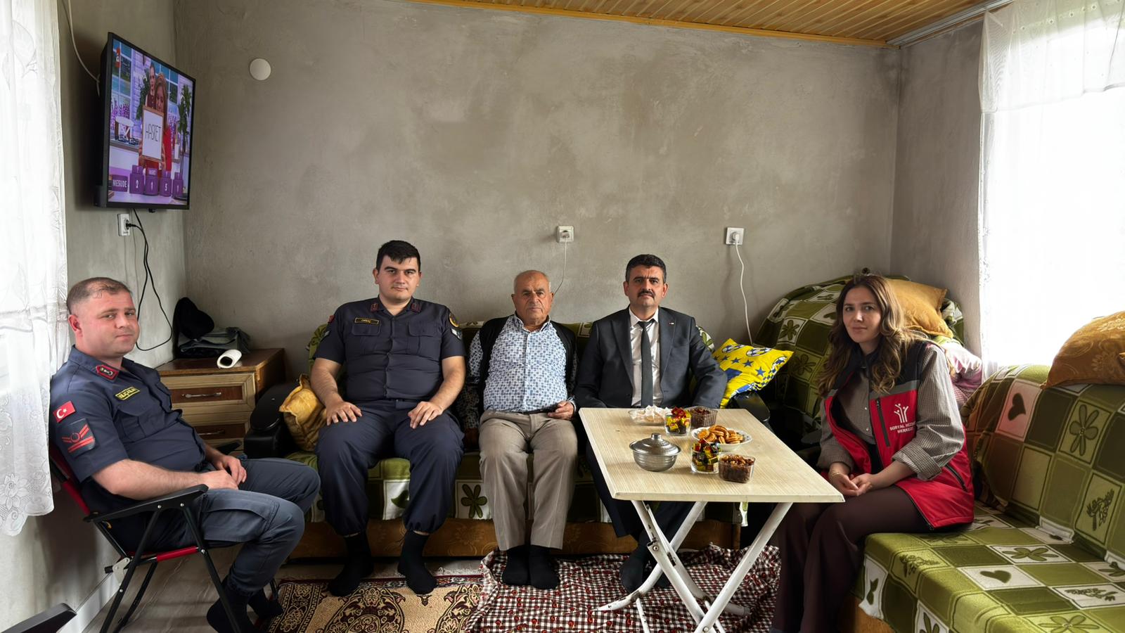 Bayram öncesi vefa ziyareti: Şehit Aileleri ve Gaziler unutulmadı