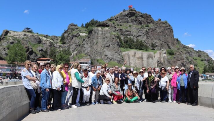 Nene Hatun Mezunları yarım asır sonra dünyanın merkezi Çorum’da buluştu
