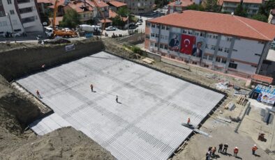İskilip’te Yarı Olimpik Yüzme Havuzu ve Yürüyüş Yolu Projesinin Temeli Atıldı