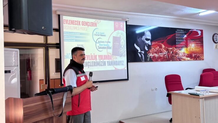 Muhtarlara sosyal hizmetler ve destek modelleri anlatıldı