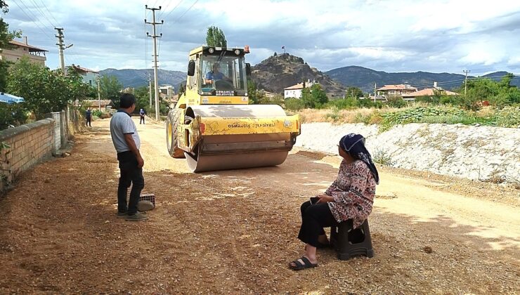 “İmarlı Yol Daraltıldı” “İmarsız Yol Gözetildi” İddiası:  Osmancık’ta İş Makinesinin Önünde Oturma Eylemi