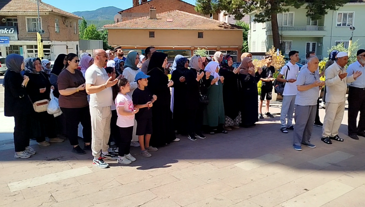Osmancık’ta Umre Yolcuları Dualarla Uğurlandı