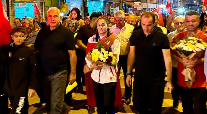 Dünya Şampiyonu Özdenur Özmez, İskilip’te Coşkuyla Karşılandı