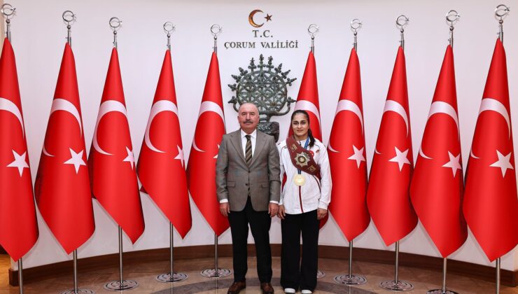 Dünya Şampiyonu Özdenur Özmez, Vali Ali Çalgan’ı Ziyaret Etti