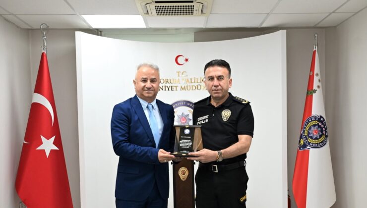 Emniyetten Emekli Personele Plaket ve Onur Belgesi