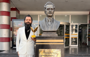 Akif Manaf Sağlık ve Barış Ödülü Nâzım Hikmet Ran’a İthaf