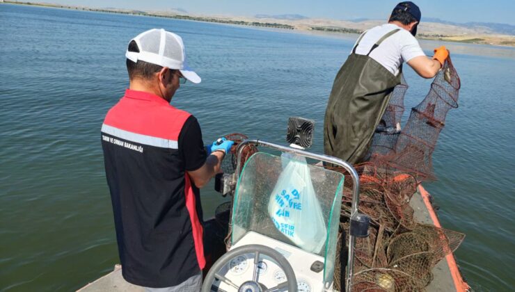 Obruk Baraj Gölü’nde Kaçak Avcılığa Geçit Yok: 1.800 Metre Kerevit Sepetine El Konuldu