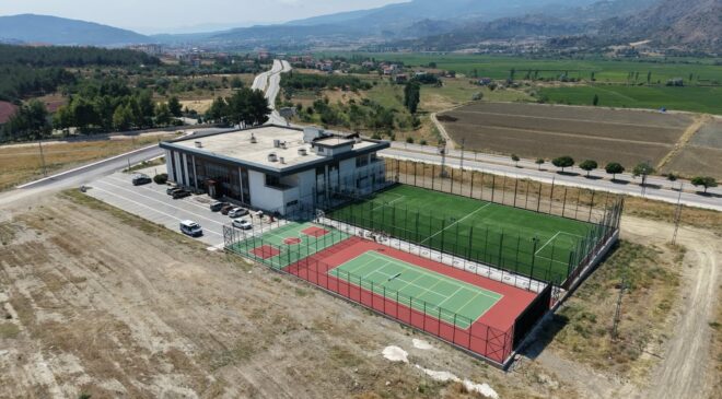 Osmancık Kapalı Yüzme Havuzu ve Spor Kompleksi’nin Resmi Açılış Töreni  Bugün
