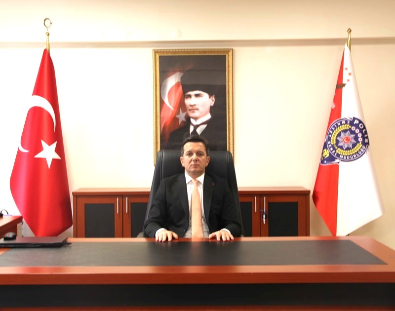 Çorum Emniyetinde Yeni Dönem! Barış Erkol Göreve Başlıyor Çorum’un yeni İl Emniyet Müdürü Barış Erkol, 28 Eylül Pazartesi