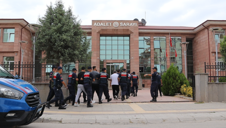 Jandarma’dan Yasa Dışı Bahis ve Kumar Operasyonu: 8 Şüpheli Tutuklandı