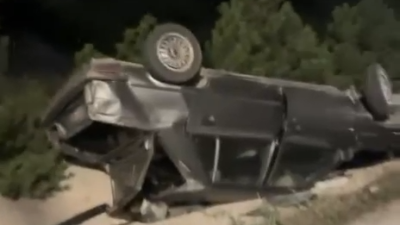 Çorum’da iki otomobilin çarpışması sonucu meydana gelen trafik kazasında ağır