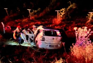 Çorum-İskilip kara yolunda otomobil ile cipin kafa kafaya çarpıştığı kazada
