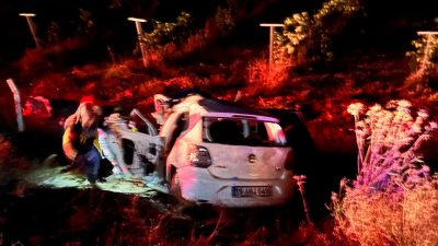 Çorum-İskilip kara yolunda otomobil ile cipin kafa kafaya çarpıştığı kazada