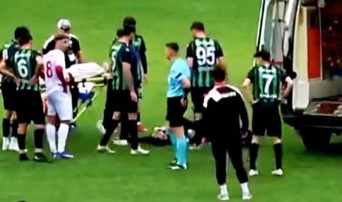 Maç sırasında fenalaşan futbolcu hastaneye kaldırıldı Bartın’da Arıt Kayadibispor ile Çorum Gençlik Mimar Sinan Spor arasında