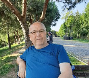 Merhuma Allah'tan rahmet; ailesine, yakınlarına ve sevenlerine başsağlığı ve sabırlar