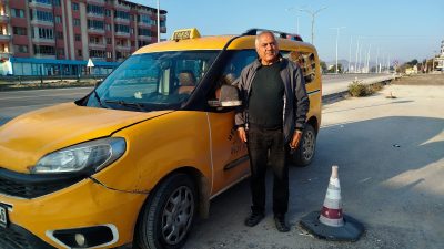 Çorum’un Osmancık ilçesinde taksicilik yapan Mustafa Çalışkan, taksi ücret tarifelerine